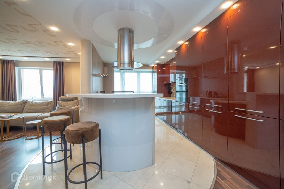 Продаётся 2-комнатная квартира, 68.7 м²