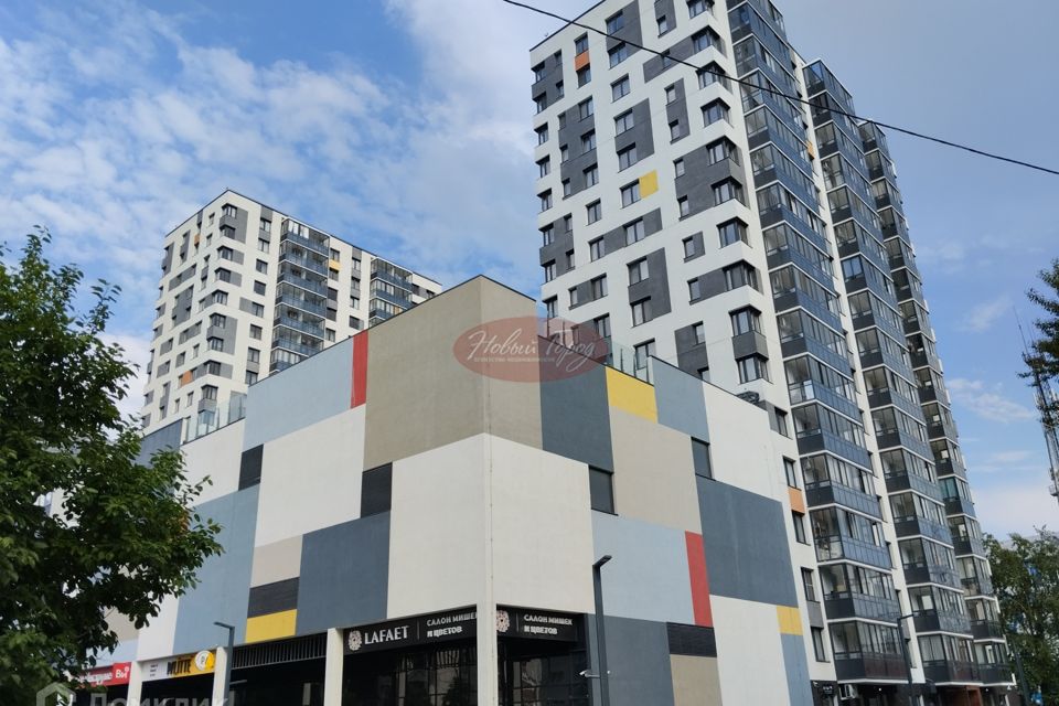Сдаётся 2-комнатная квартира, 56 м²