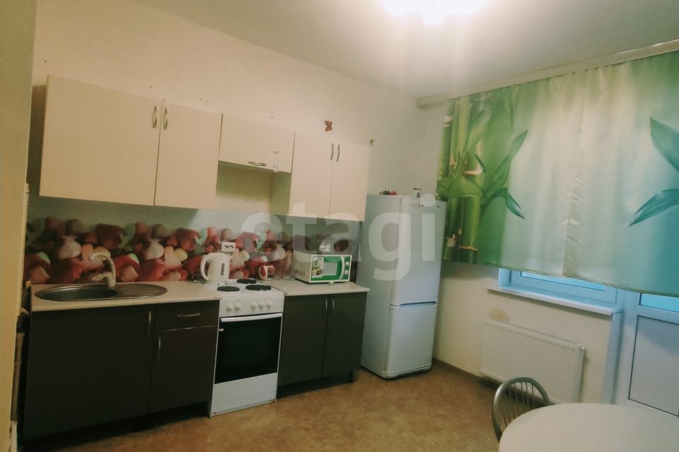 Сдаётся 2-комнатная квартира, 60.9 м²