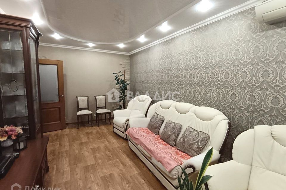 Продаётся 3-комнатная квартира, 68.3 м²