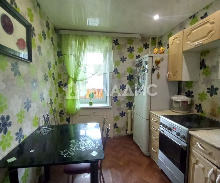 Продаётся 3-комнатная квартира, 61.5 м²