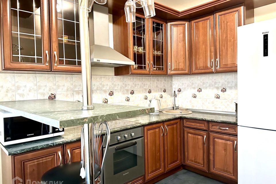 Сдаётся 2-комнатная квартира, 67.5 м²