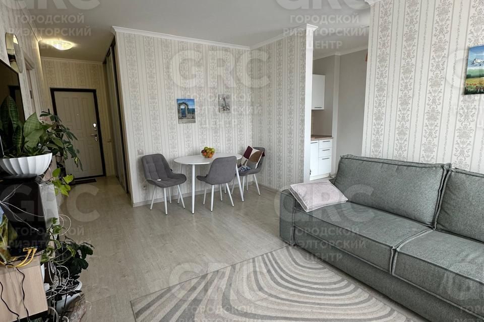 Продаётся 2-комнатная квартира, 53 м²