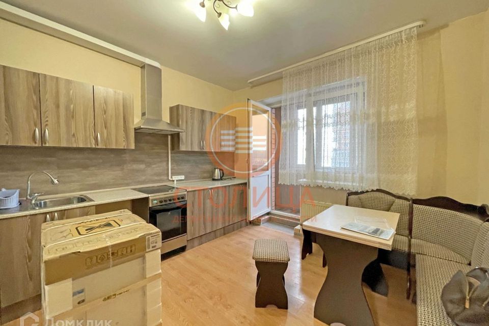 Сдаётся 1-комнатная квартира, 54 м²