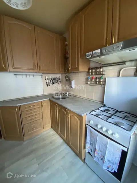 Продаётся 4-комнатная квартира, 62.8 м²