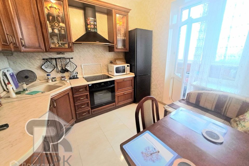 Продаётся 1-комнатная квартира, 40.3 м²