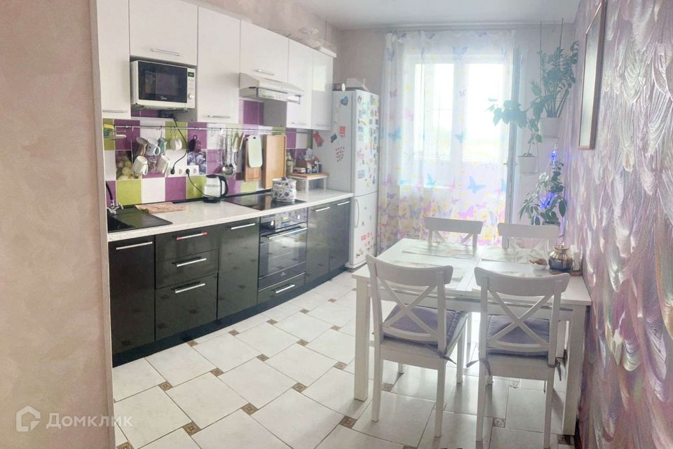 Продаётся 2-комнатная квартира, 56 м²