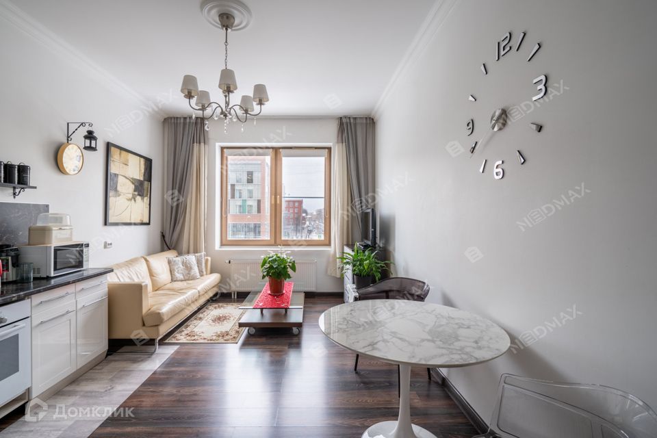 Продаётся 1-комнатная квартира, 58.1 м²
