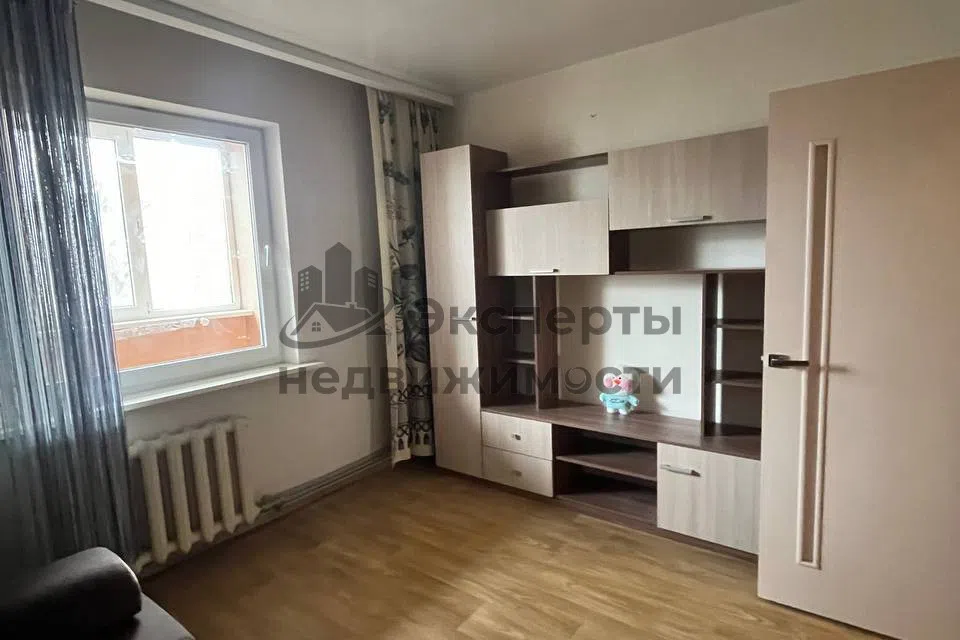 Продаётся 4-комнатная квартира, 95 м²