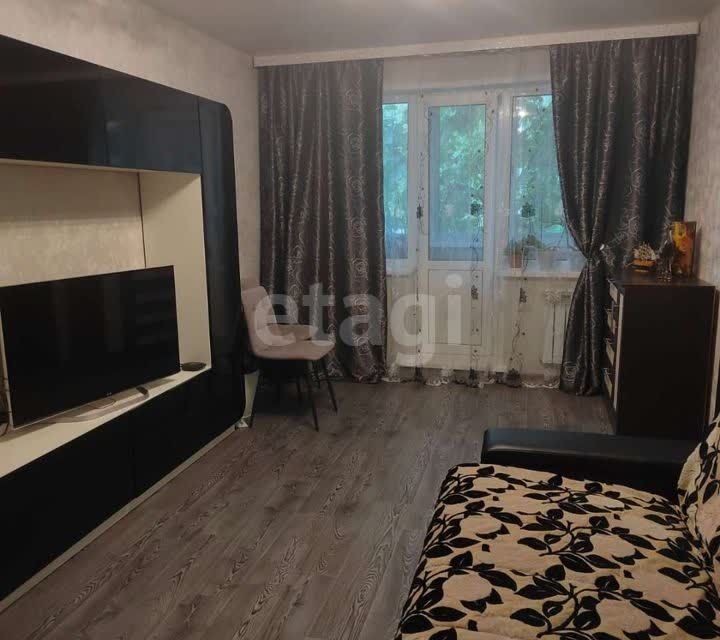 Продаётся 3-комнатная квартира, 56.9 м²