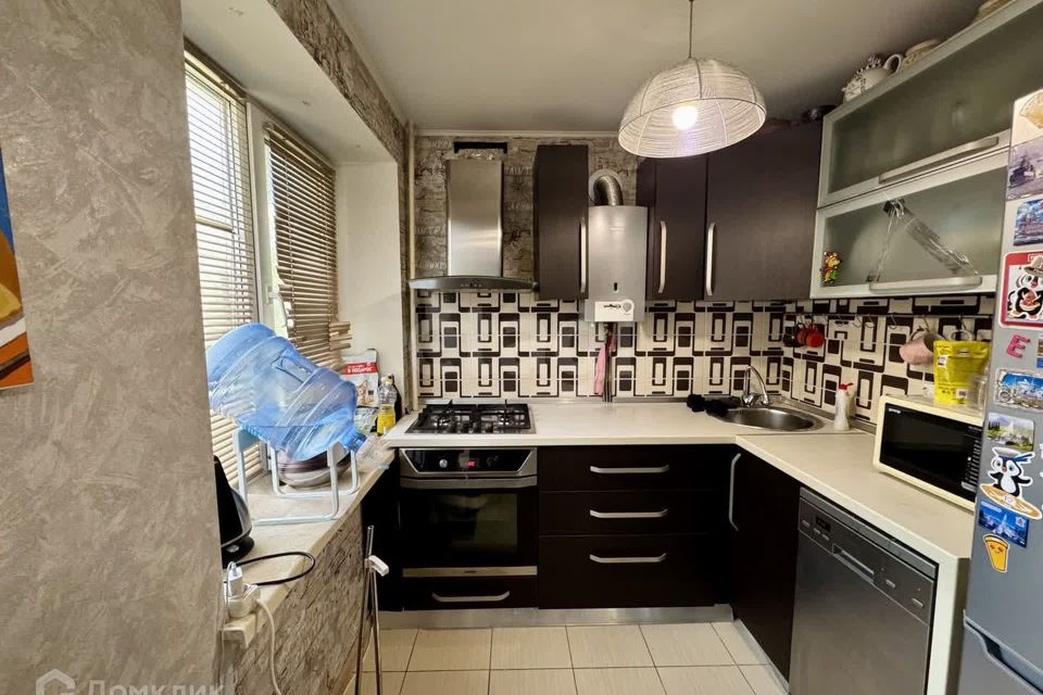 Продаётся 3-комнатная квартира, 58.1 м²