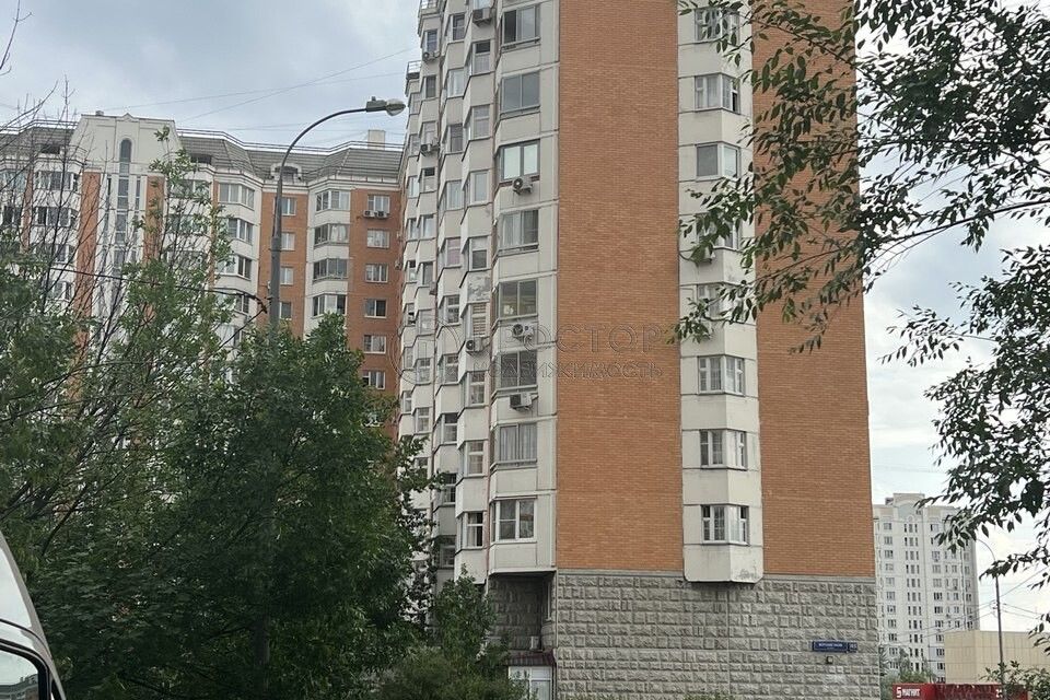Продаётся 3-комнатная квартира, 74.2 м²