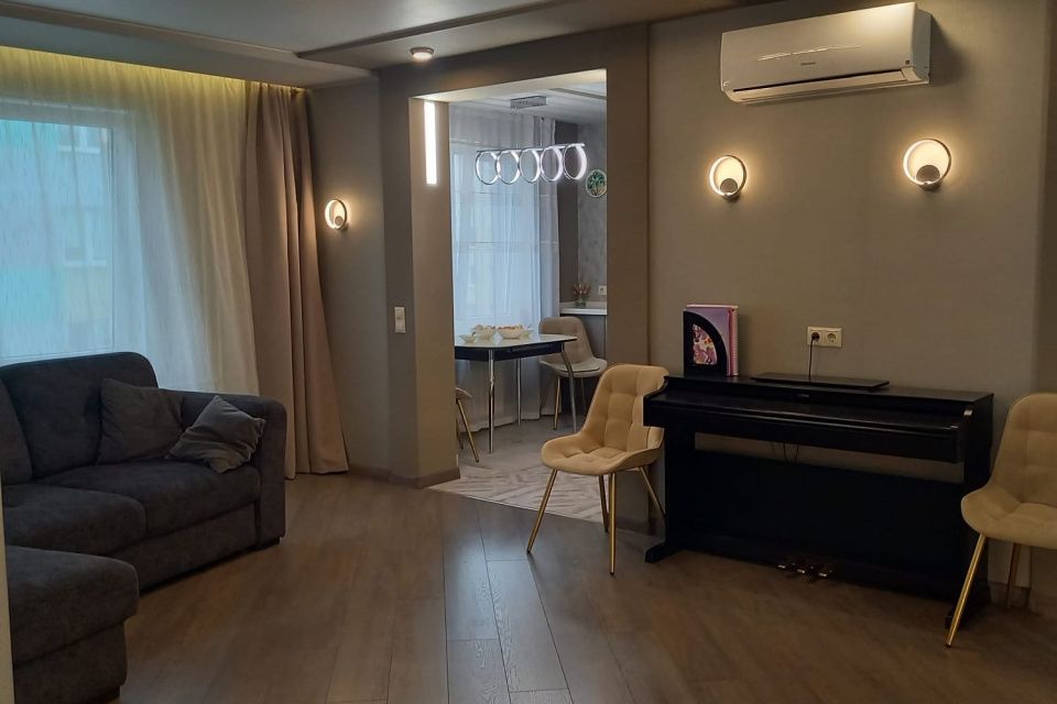 Продаётся 4-комнатная квартира, 99.2 м²