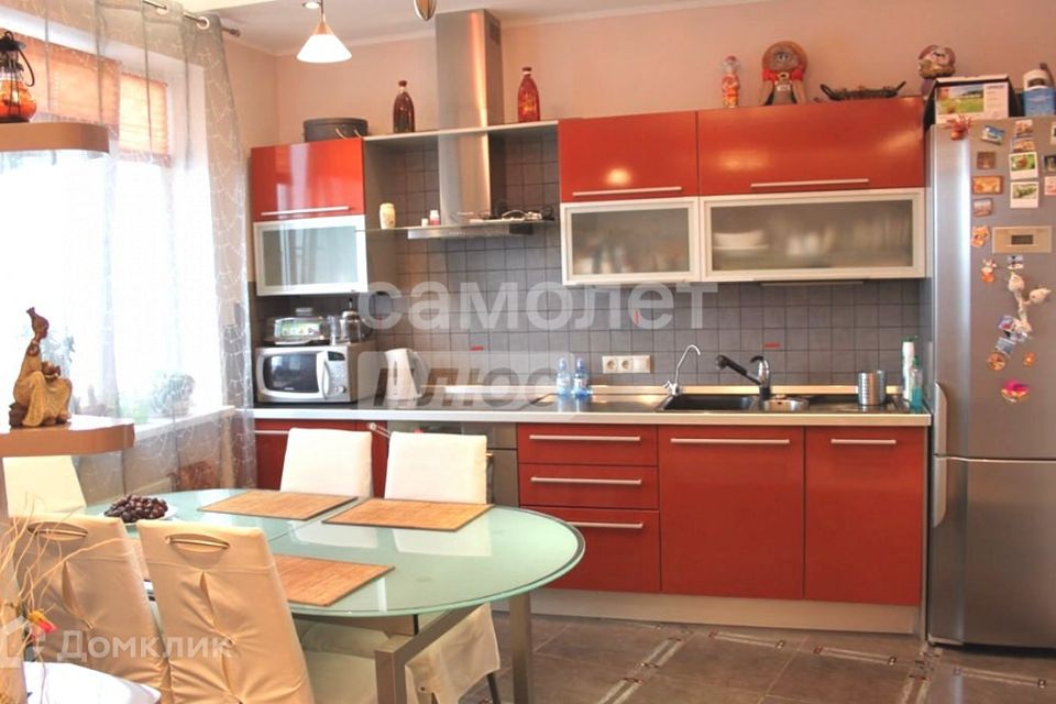 Продаётся 3-комнатная квартира, 70 м²