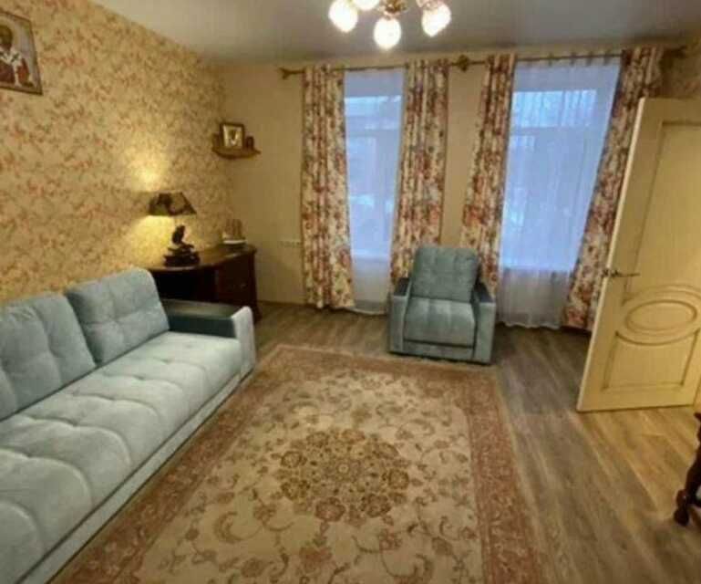 Продаётся 2-комнатная квартира, 71.4 м²