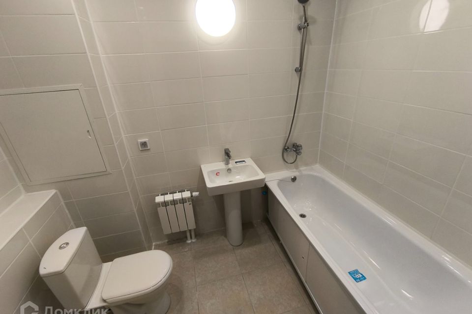 Продаётся 1-комнатная квартира, 43 м²