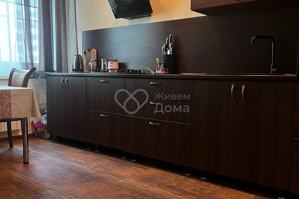 Продаётся 2-комнатная квартира, 92 м²
