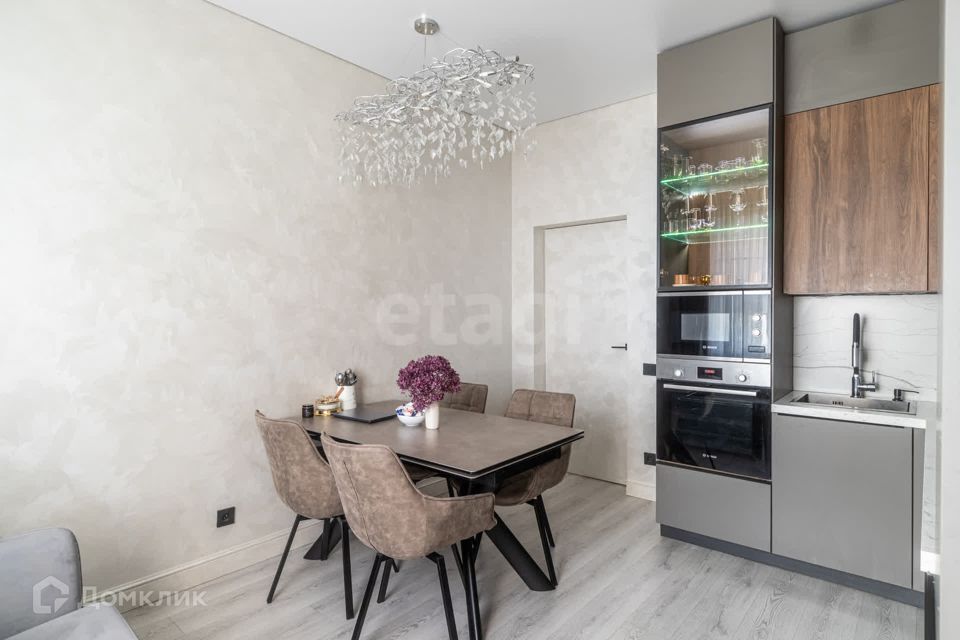Продаётся 2-комнатная квартира, 54.6 м²