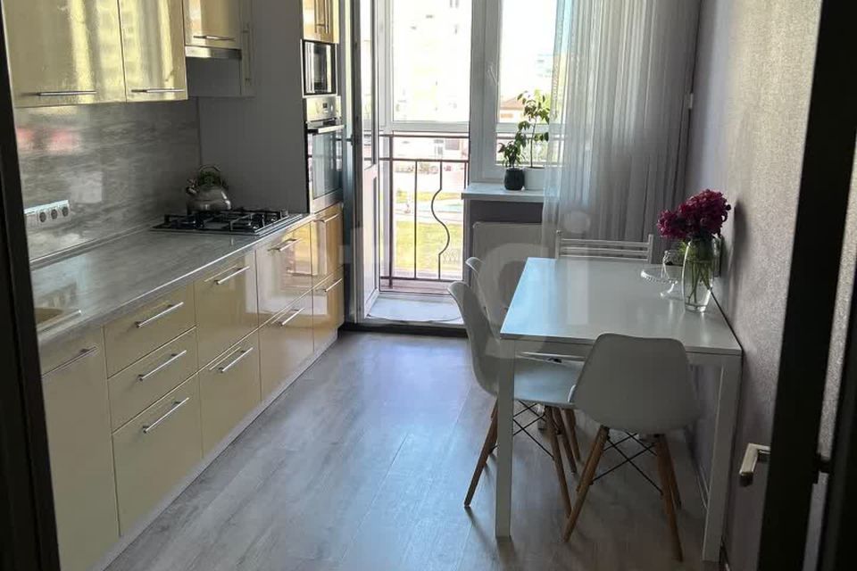 Продаётся 2-комнатная квартира, 58.6 м²