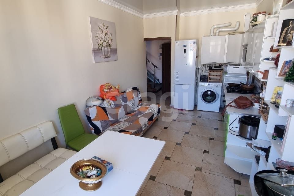 Продаётся 3-комнатная квартира, 80 м²