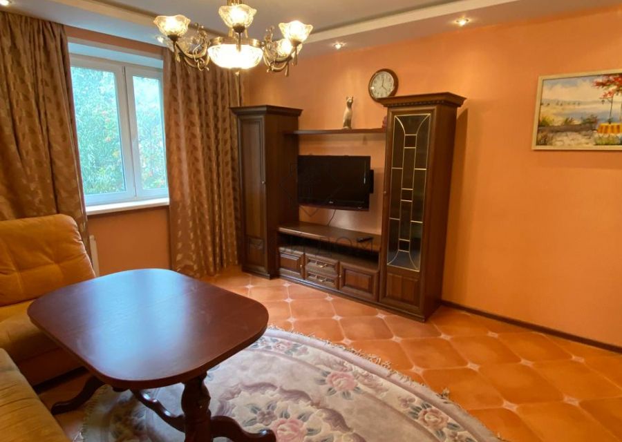 Сдаётся 1-комнатная квартира, 40 м²