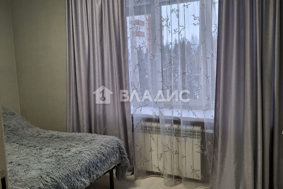 Продаётся 3-комнатная квартира, 51.7 м²