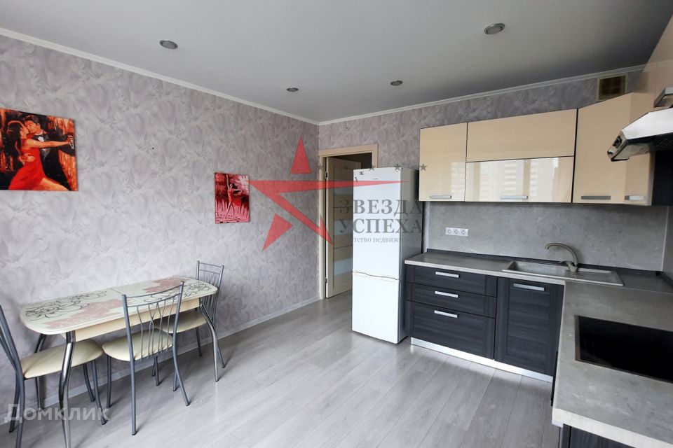 Сдаётся 1-комнатная квартира, 42 м²