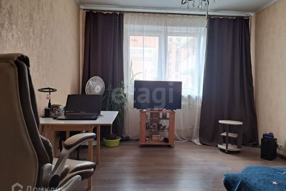 Продаётся 1-комнатная квартира, 37.2 м²