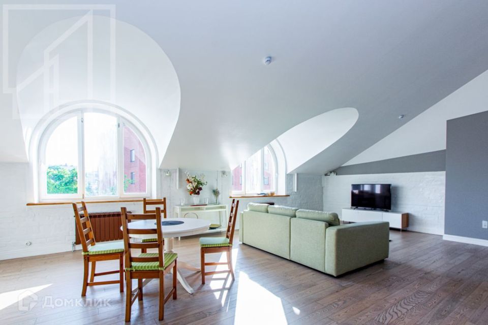 Сдаётся 3-комнатная квартира, 150 м²
