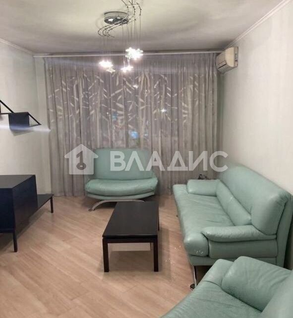 Продаётся 2-комнатная квартира, 58.2 м²