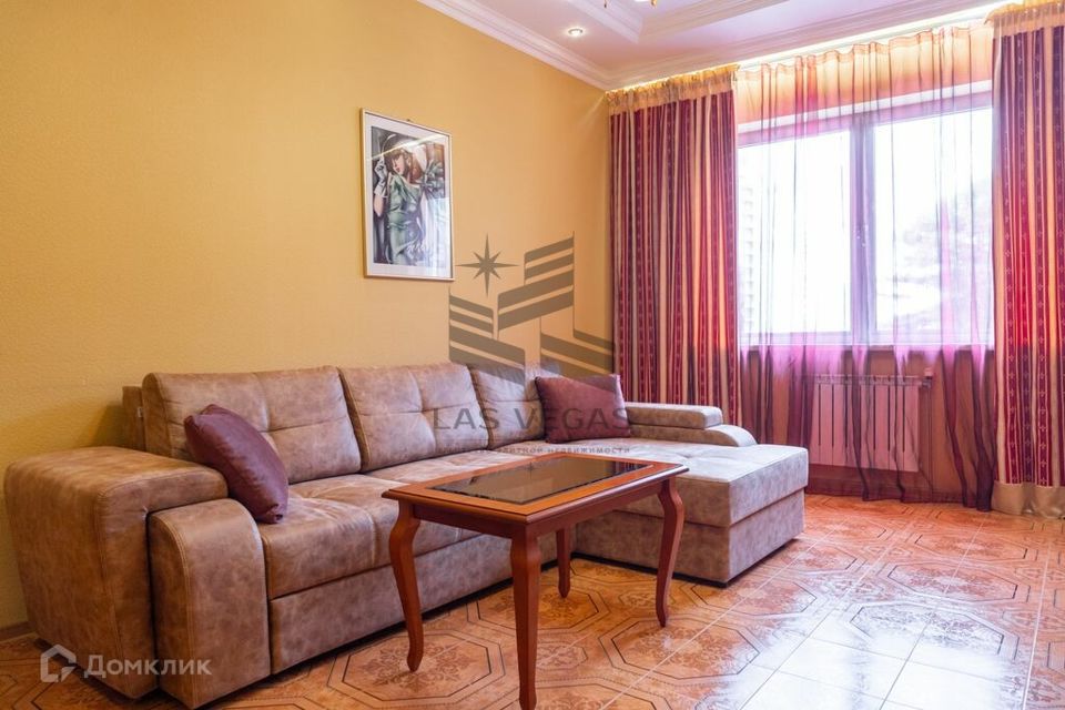 Сдаётся 1-комнатная квартира, 68 м²