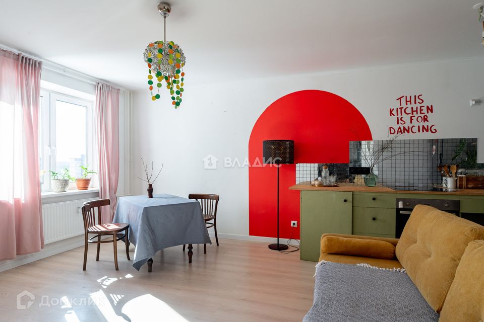 Продаётся 2-комнатная квартира, 79.4 м²