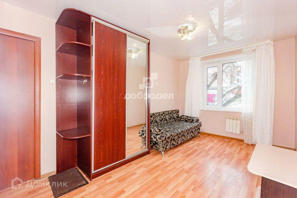 Продаётся комната в 3-комн. квартире, 14.1 м²