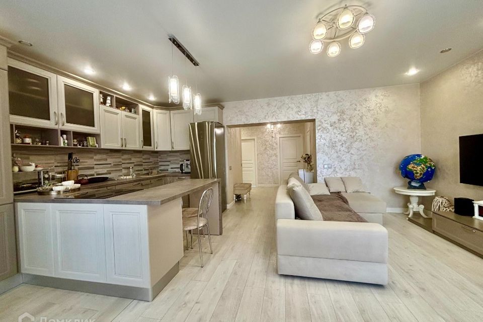 Продаётся 3-комнатная квартира, 78.8 м²