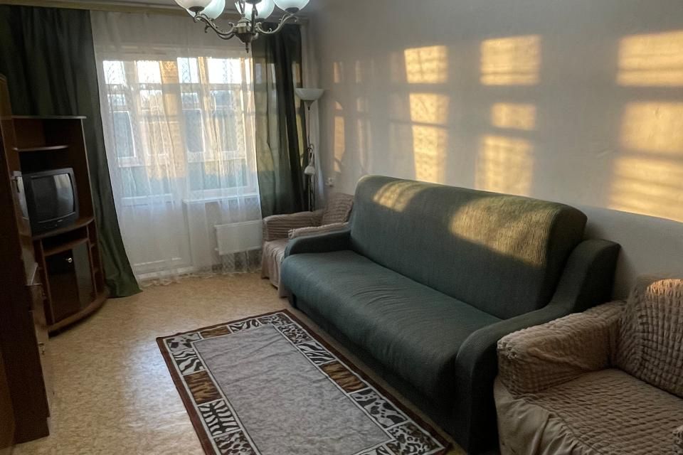 Сдаётся 2-комнатная квартира, 58 м²