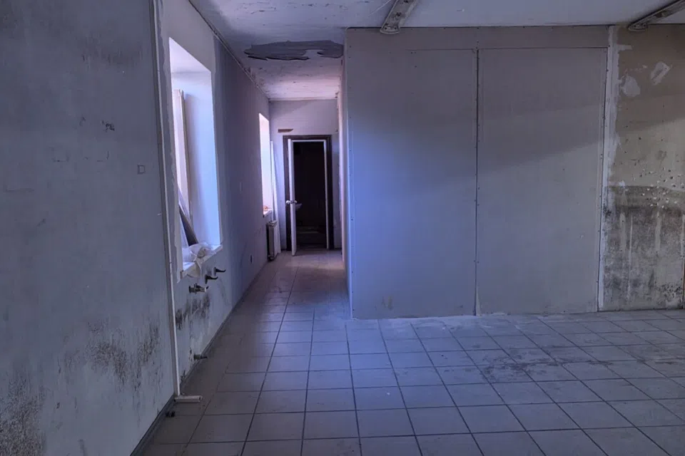 Сдаётся торговое помещение, 1356.8 м²