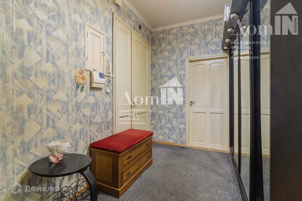 Продаётся 3-комнатная квартира, 118.3 м²