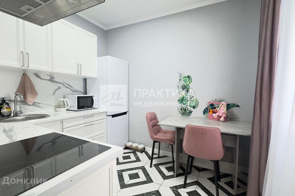 Продаётся 1-комнатная квартира, 39.4 м²