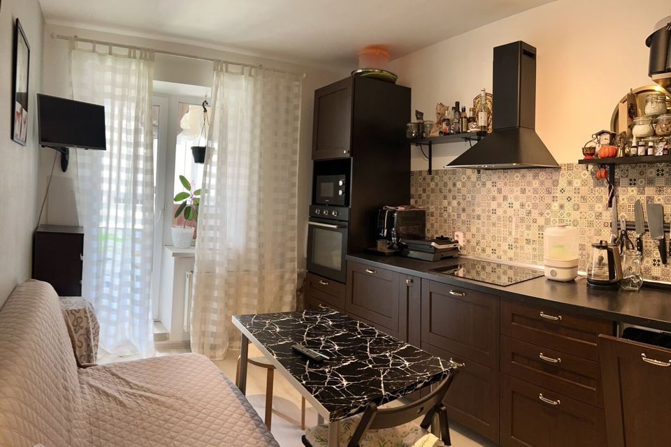 Продаётся 1-комнатная квартира, 37.4 м²