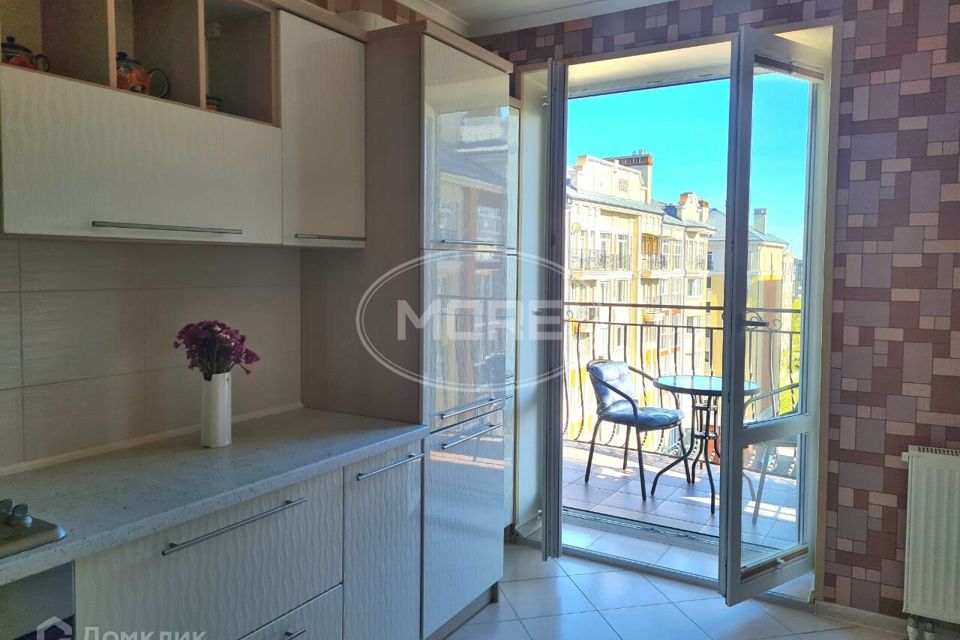 Продаётся 3-комнатная квартира, 97.5 м²