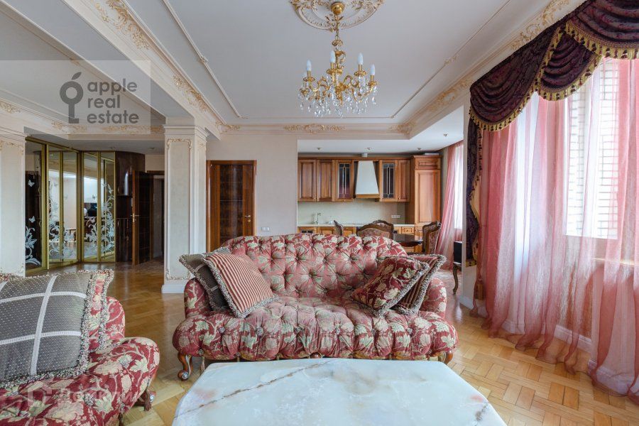 Сдаётся 3-комнатная квартира, 109 м²