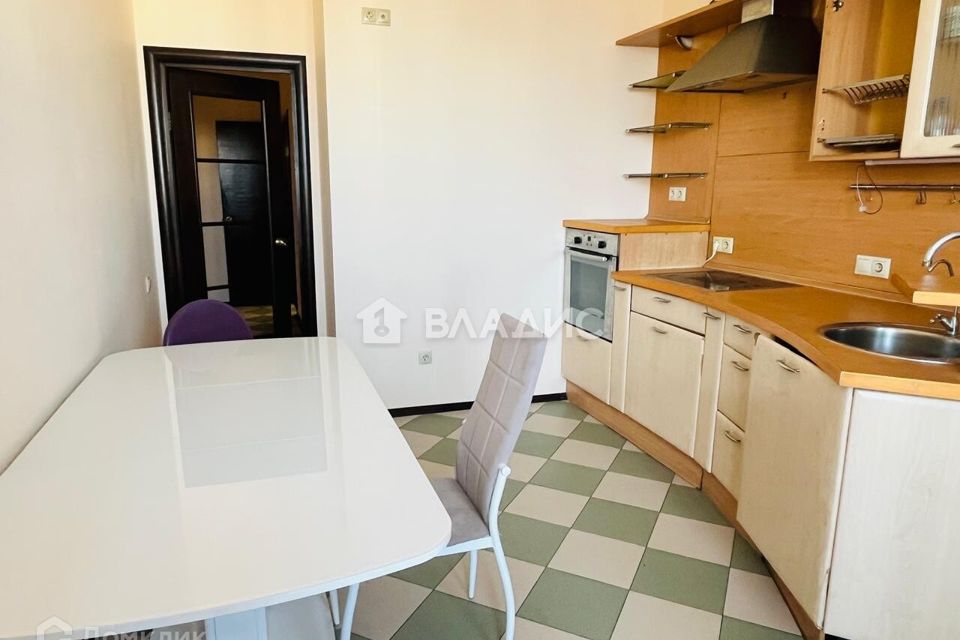 Продаётся 2-комнатная квартира, 82.6 м²