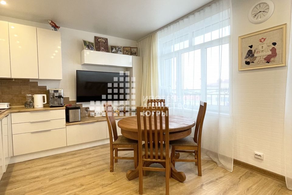 Продаётся 2-комнатная квартира, 54.6 м²
