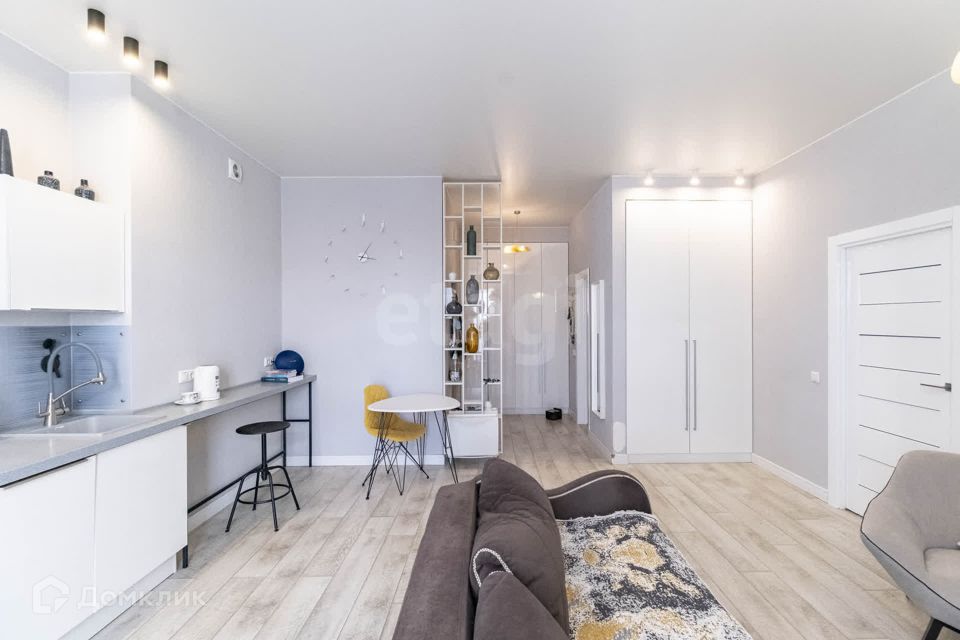 Продаётся 1-комнатная квартира, 56.2 м²