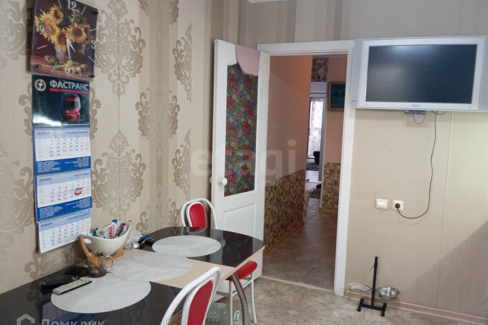 Продаётся 2-комнатная квартира, 61.5 м²