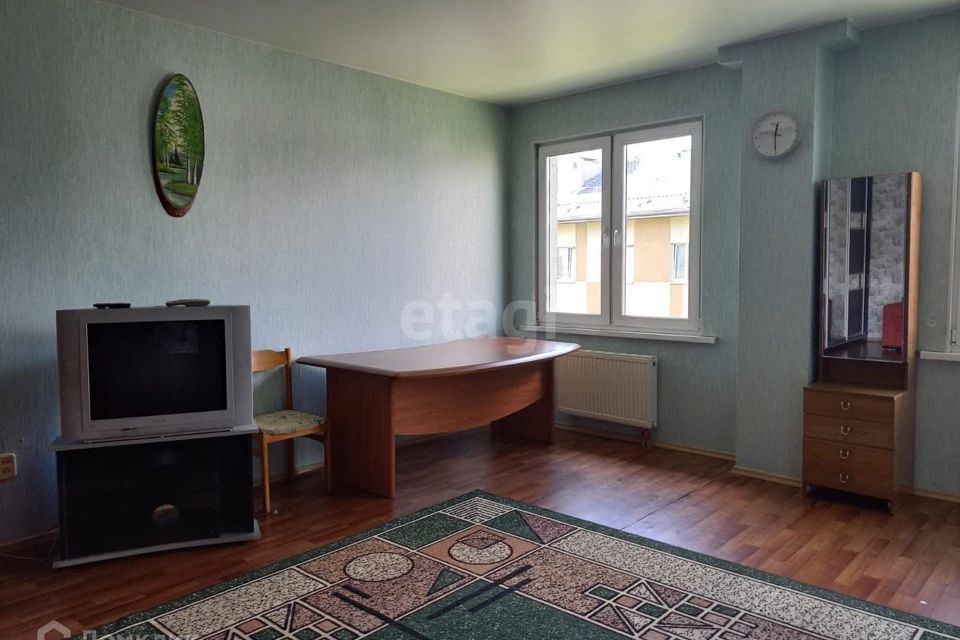 Продаётся 1-комнатная квартира, 54 м²