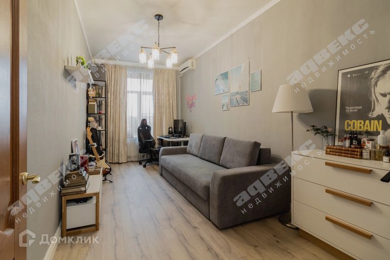 Продаётся 2-комнатная квартира, 55 м²