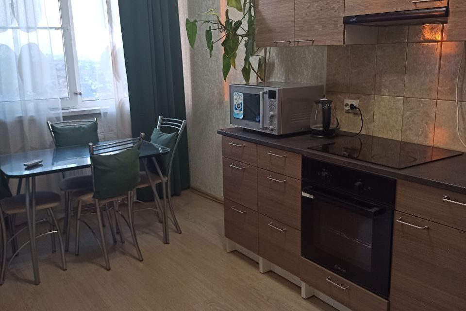 Сдаётся 2-комнатная квартира, 60 м²