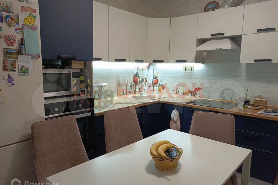 Продаётся 1-комнатная квартира, 38 м²