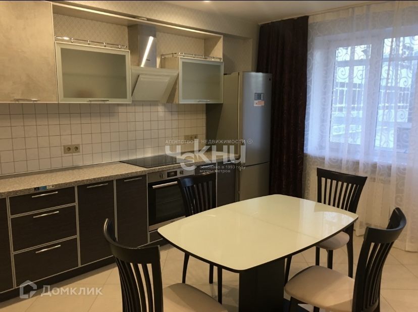 Продаётся 1-комнатная квартира, 51.1 м²